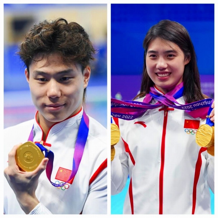 中国水泳男子の覃海洋選手（写真左）と水泳女子の張雨霏選手。