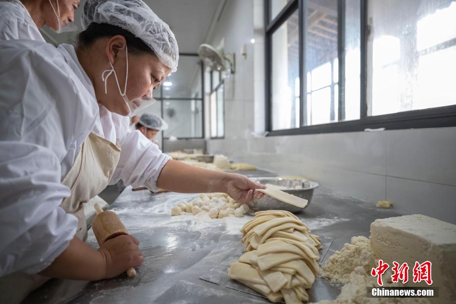 無形文化遺産「西亭脆餅」生産工房を訪ねて　江蘇省南通