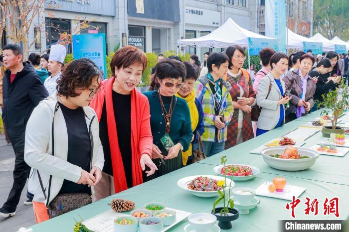 色とりどりのお菓子が集結！浙江省杭州市で全国名茶菓子コンテスト開催