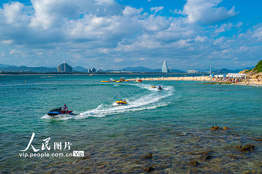 「秋冬の島巡り観光」シーズン到来し、蜈支洲島が人気に　海南省三亜