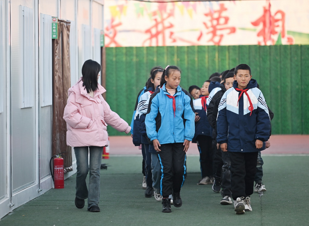 青梅省被災地すべての小・中・高校で対面授業が再開