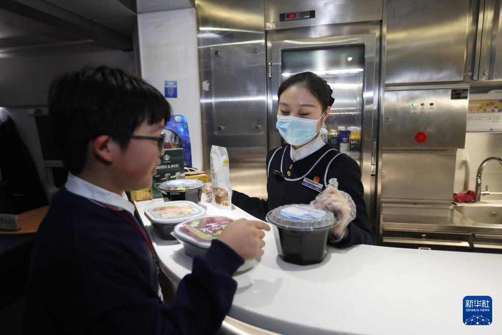 高速鉄道に15種類の定食新メニューが登場　長江デルタ地域