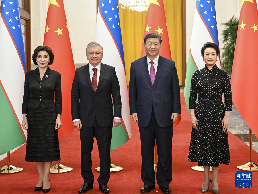 習近平国家主席がウズベキスタンのミルジヨエフ大統領と会談