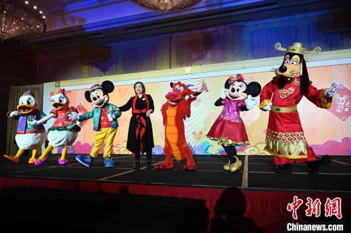 香港ディズニーランドで春節を祝うイベントがスタート　香港特区