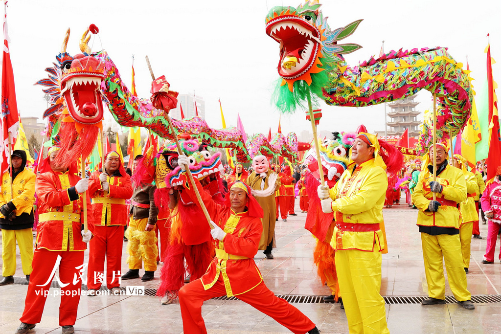 甘粛省甘州区で元宵節祝う民間芸能イベント開催