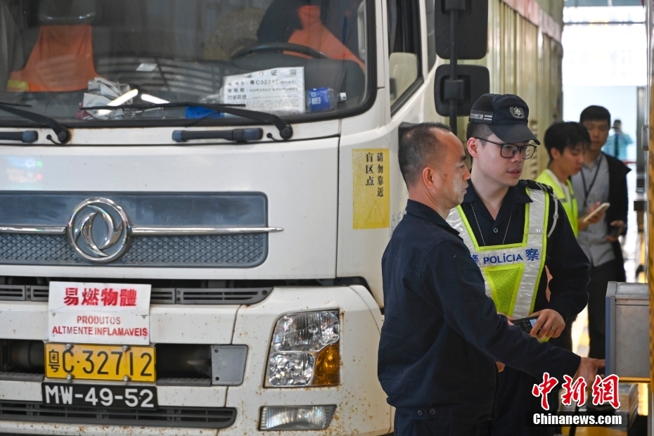 横琴口岸旅客・貨物共同ワンストップ式レーンの運用スタート　広東省
