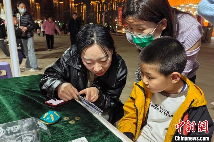 中国文字博物館でナイトツアーがスタート　河南省
