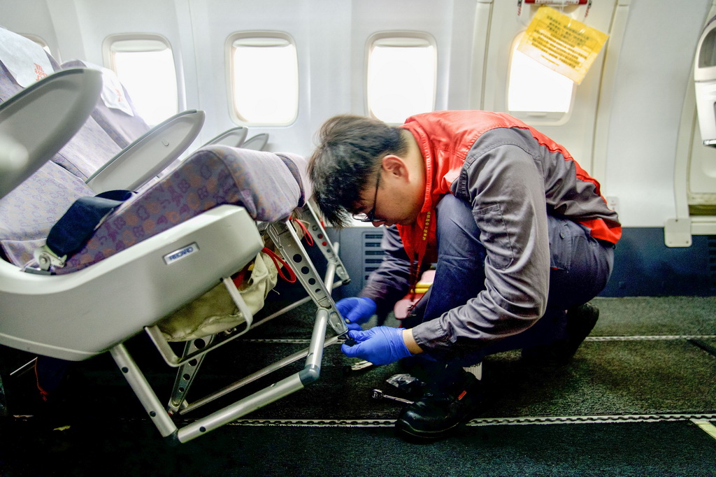 韓国チェジュ航空の航空機が海南自由貿易港でメンテナンス