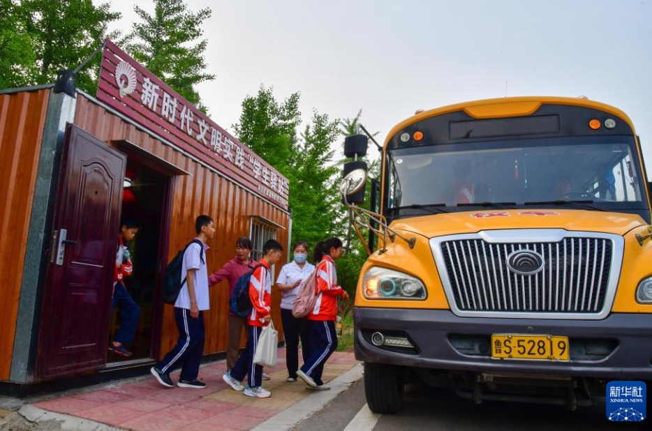 温もり溢れる「学生ステーション」を設置　山東省済南