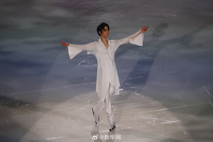 ファンタジー・オン・アイス2024開幕　練習中に負傷した羽生結弦さんも出演