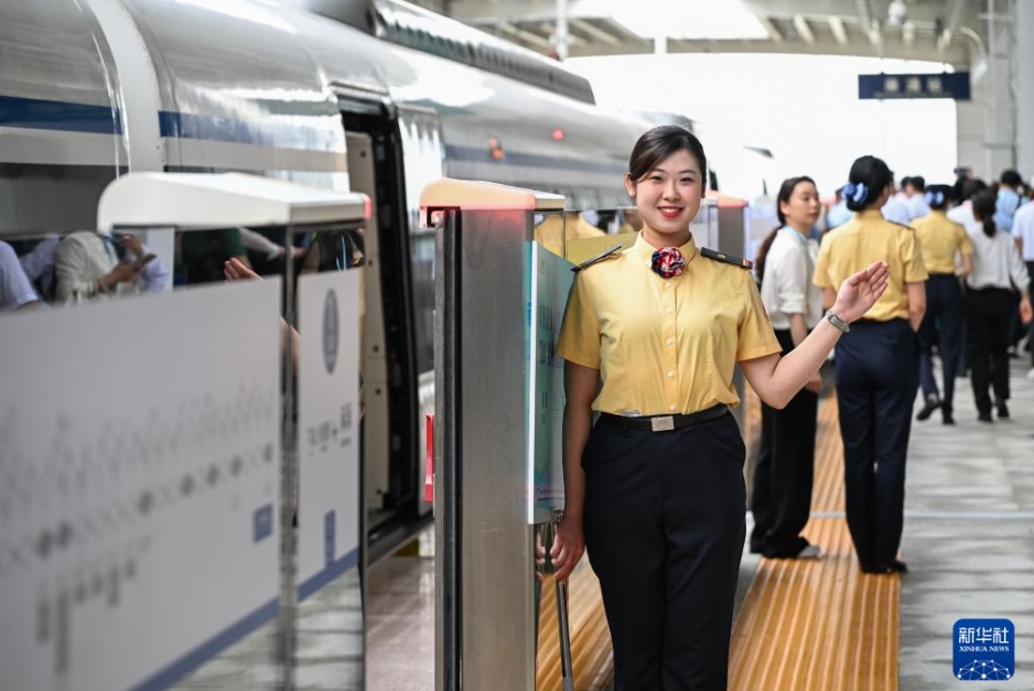 粤港澳大湾区最長の都市間鉄道が開通　「1時間生活圏」形成を加速