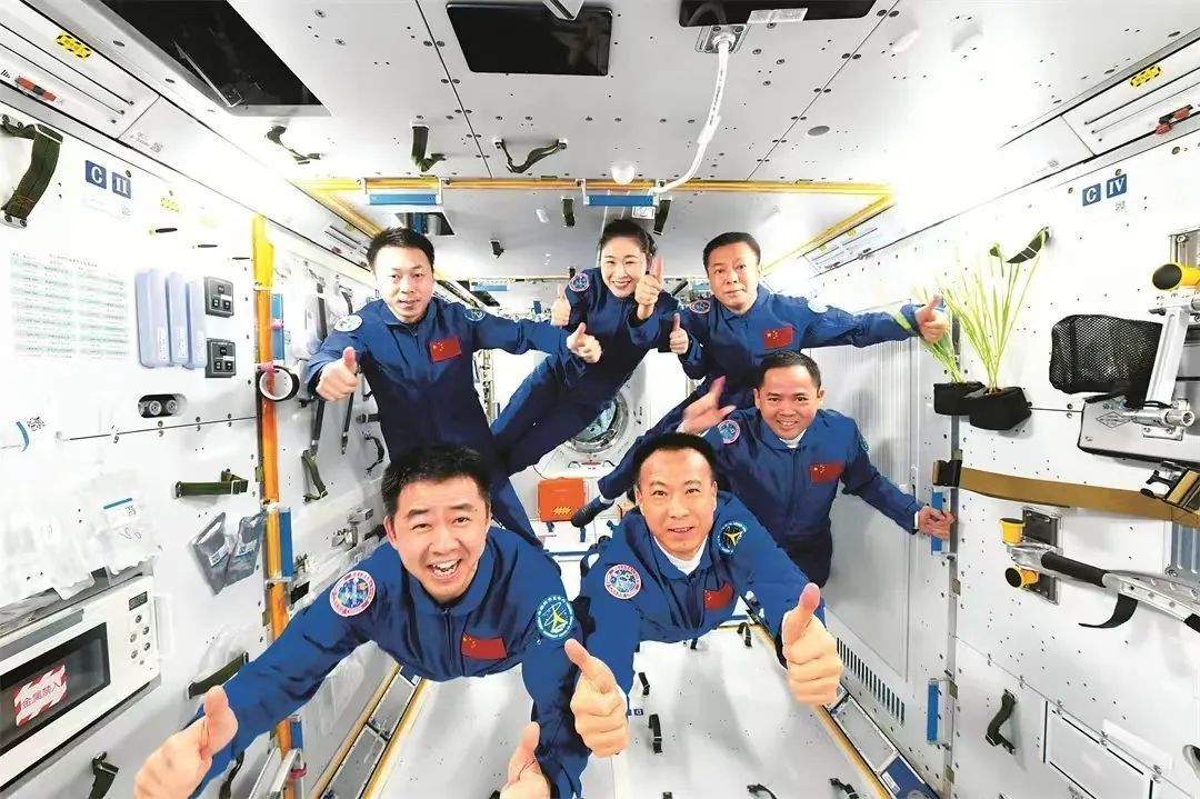 中国の宇宙ステーションにおける宇宙飛行士の連続滞在日数が731日に