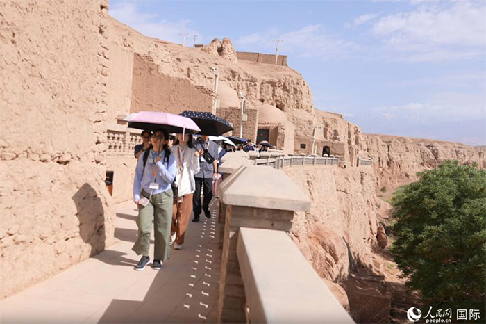 日本の青年100人が新疆訪問　「新疆で中国の開放・包摂を理解」