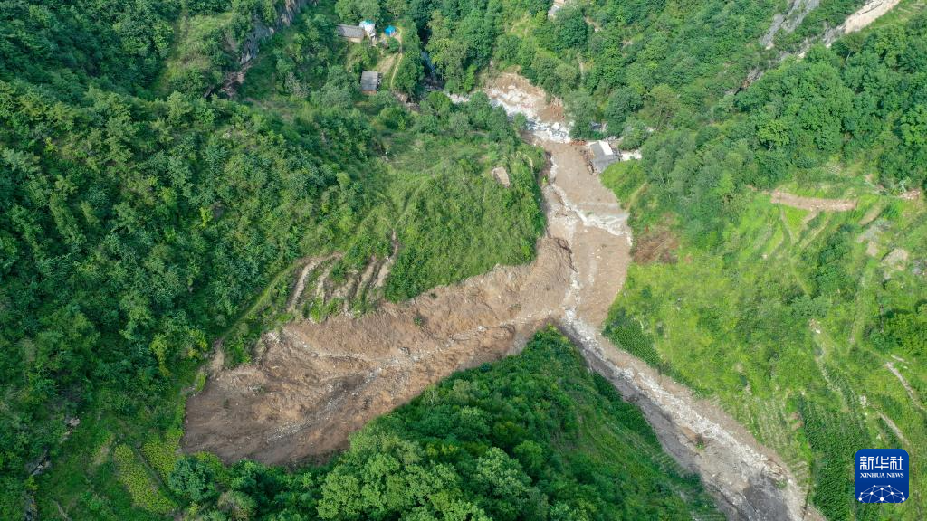 災害救助活動の第一線へ　甘粛・隴南の豪雨災害