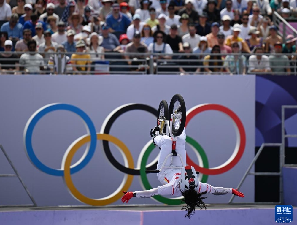 自転車BMXフリースタイル・パーク女子で中国の鄧雅文選手が金　パリ五輪