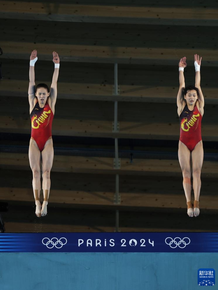 女子シンクロ10メートル高飛び込みで中国の陳芋汐/全紅嬋ペアが金　パリ五輪