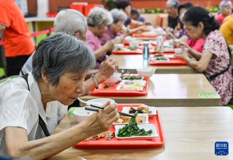 友達から「いいね！」が集まる広州・南源街道のシニア食堂