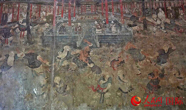 少林寺の白衣殿の壁画（撮影・張麗婭）。