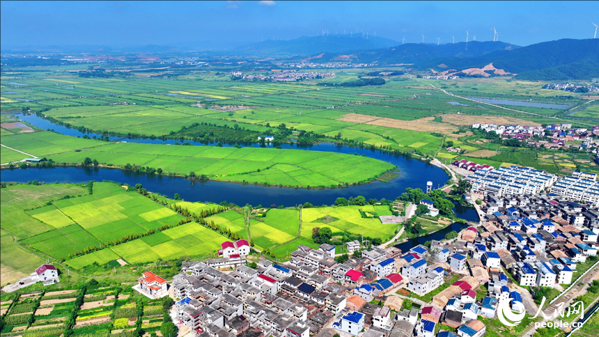 自然豊かな美しい農村風景　江西省吉水