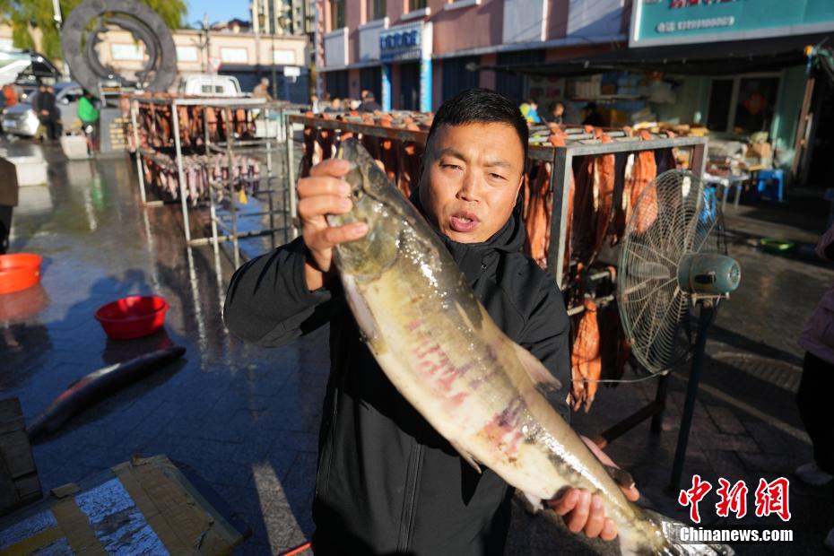 百年の歴史誇る中国最東端の魚市場「東極魚市」　黒竜江・佳木斯