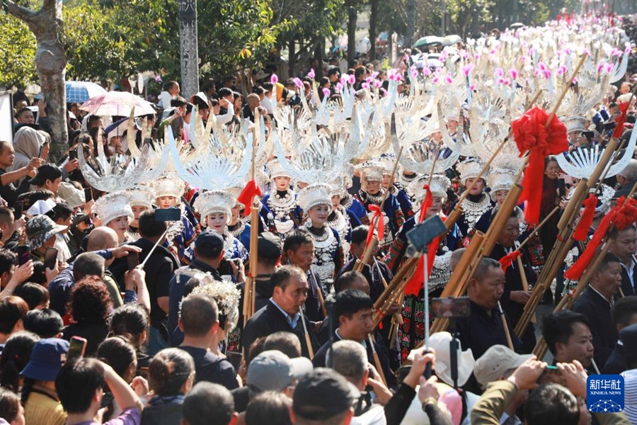 苗族の祝日「苗年」を祝う　貴州省雷山