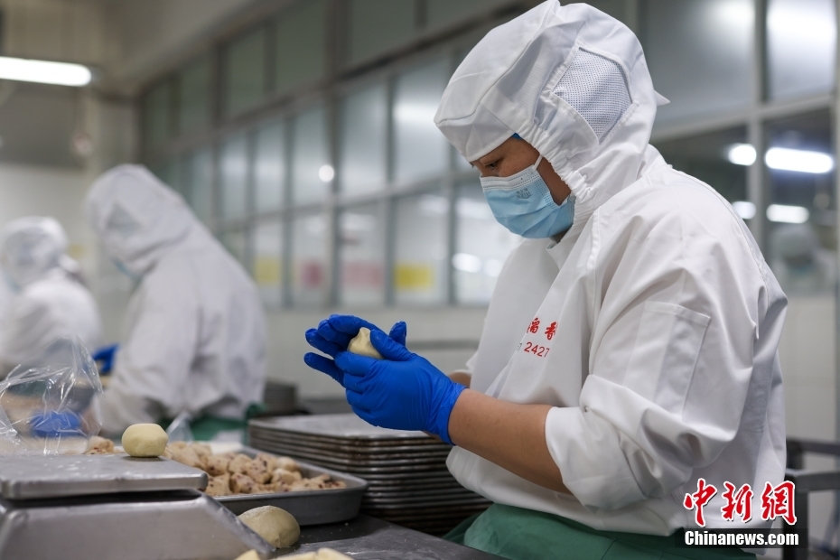 伝統的な中華菓子の老舗「北京稲香村」を訪ねて