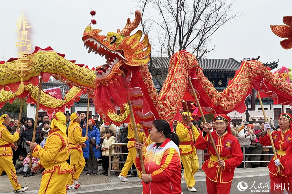 中国各地で元宵節を祝うイベント