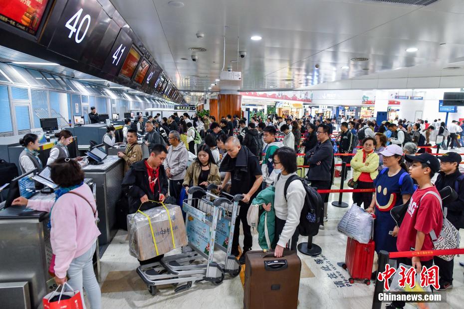 「春運」期間中の民間航空による旅客輸送数と運航便数が過去最高をマーク