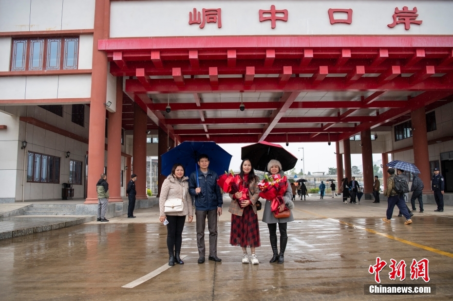 中国峒中―ベトナム横模通関地の旅客出入国検査ルートが運用開始