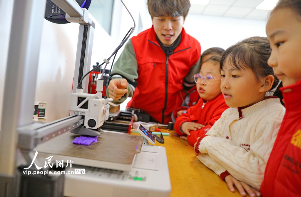 子供たちに科学の夢を！河北省秦皇島で科学体験イベント