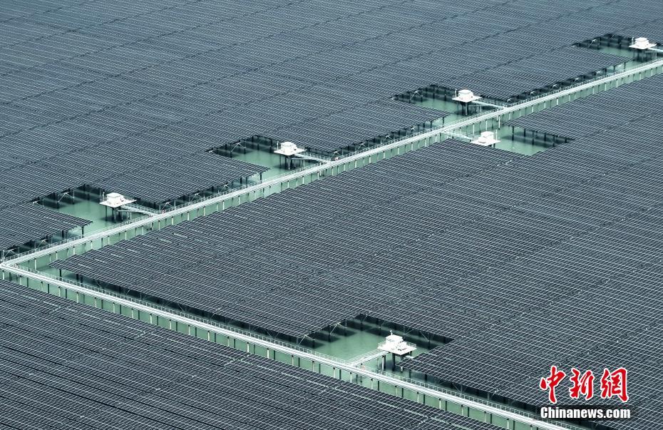 中国初の強風海域に建設された海上太陽光発電プロジェクトが全容量での系統連系達成