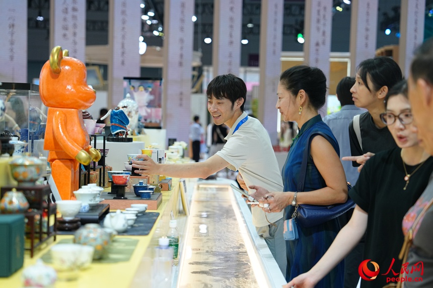 第21回中国国際文化産業博覧交易会が開催　中国テイストあふれる「お宝」が目玉に