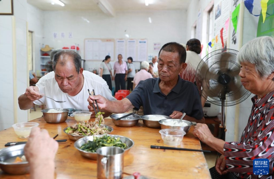 山奥にある「高齢者食堂」　広東省広州