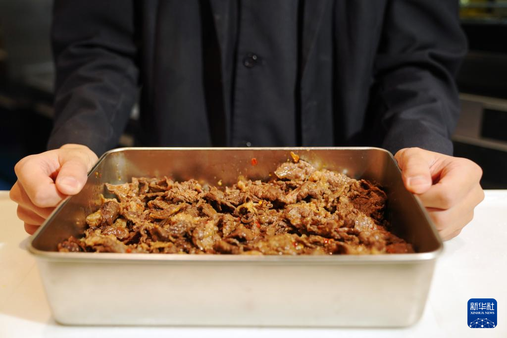 高速列車で斉斉哈爾焼肉を食べよう！　黒竜江省