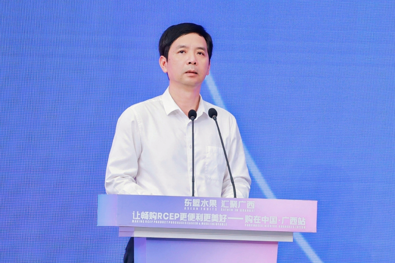 広西壮（チワン）族自治区の通関地の通関円滑化をPRする李碩氏。（写真提供・主催者）