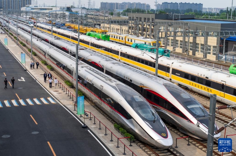 時速400キロ！ 世界最速の高速鉄道が成都－重慶を50分で結ぶ