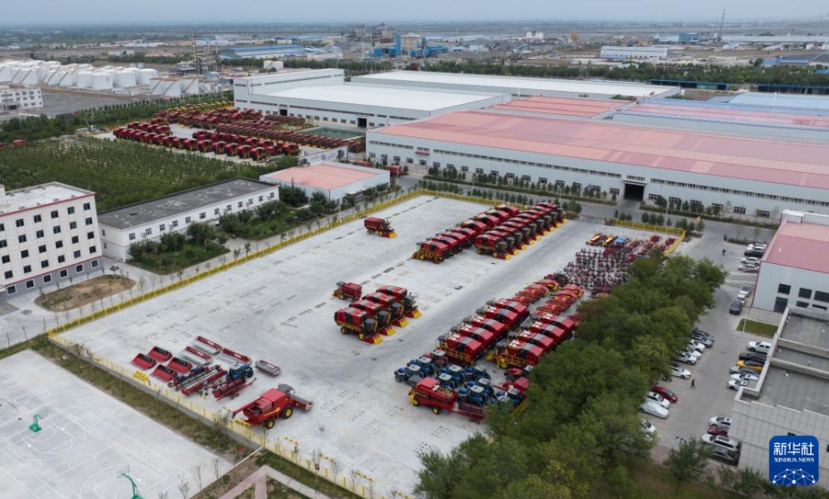 大きく躍進する中国産綿花収穫機の「海外進出」