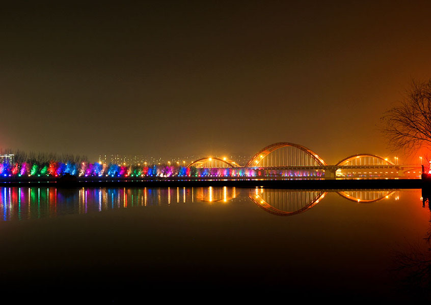 汾河の夜景
