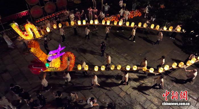 夏の夜を彩る多様なナイトツアーを実施　江西省篁嶺