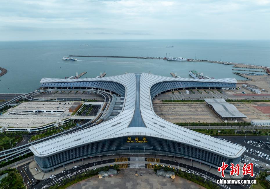 台風「タパ（Tapah）」の接近で瓊州海峡の運航停止　海南省