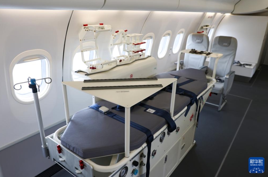 医療用C909初号機が引き渡し