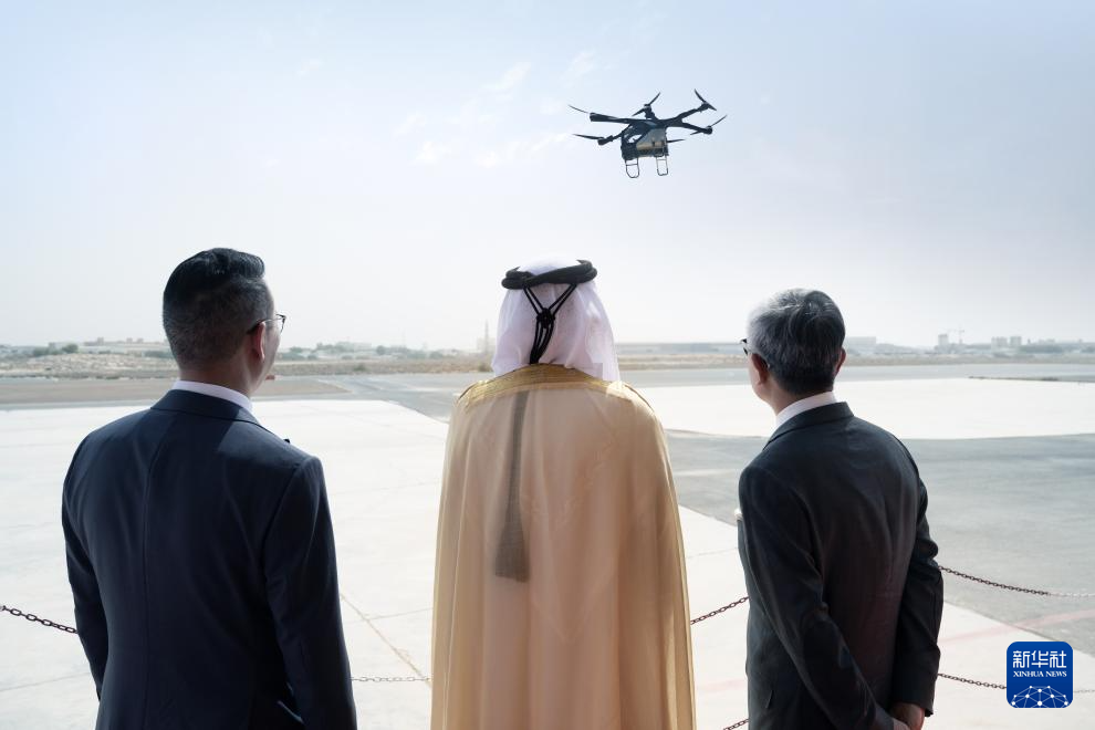 UAEのラアス・アル＝ハイマが中国製の空飛ぶクルマに特別飛行許可を発行