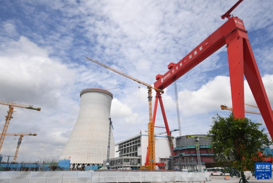 国家電投広東廉江原子力発電プロジェクトの冷却塔（9月17日撮影・鄧華）。