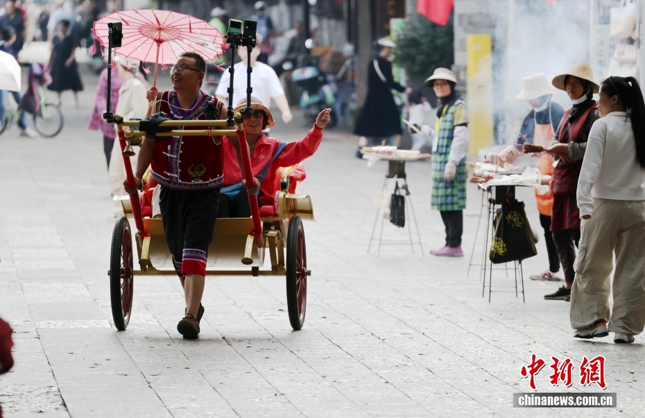 今も生き続ける千年の古都・雲南省建水