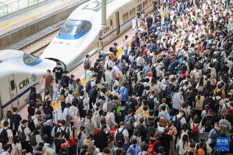 大型連休最終日、中国各地でUターンラッシュ