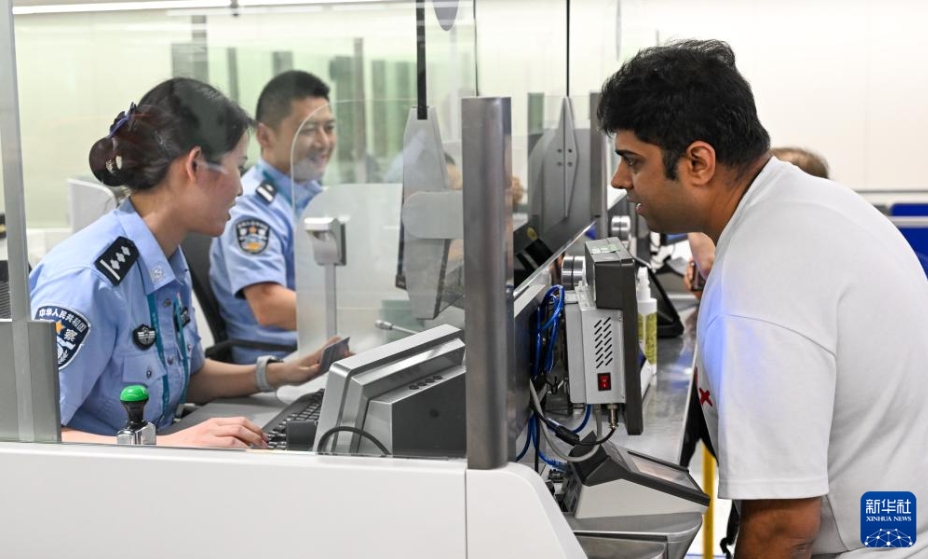 今年、海南省から出入国した人の数が延べ200万人を突破