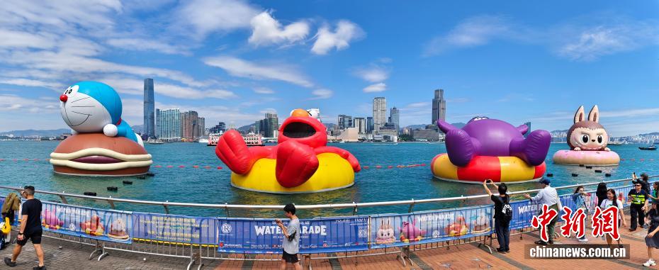 ドラえもんやLABUBUのウォーターパレード開催　香港特区