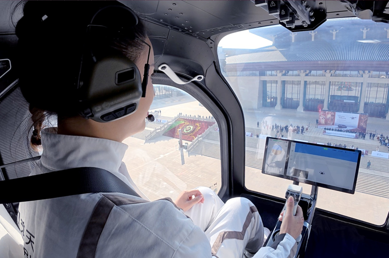 分割式の空飛ぶクルマ「陸地航母」の飛行モジュールの機内の様子(写真提供・敦煌市メディアコンバージェンスセンター)。