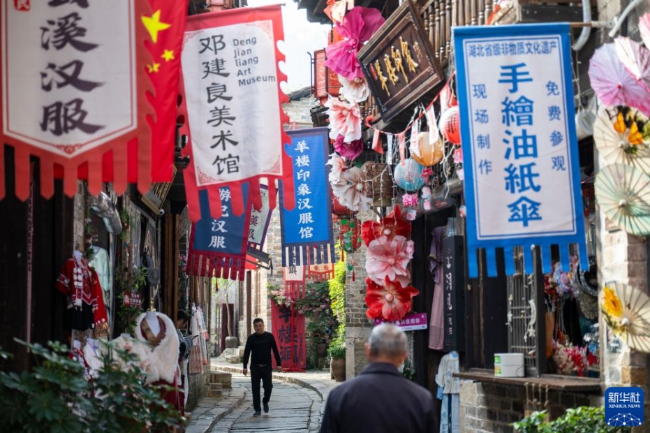 古くからの街並みがユニークな観光体験提供するスポットに　湖北省羊楼洞