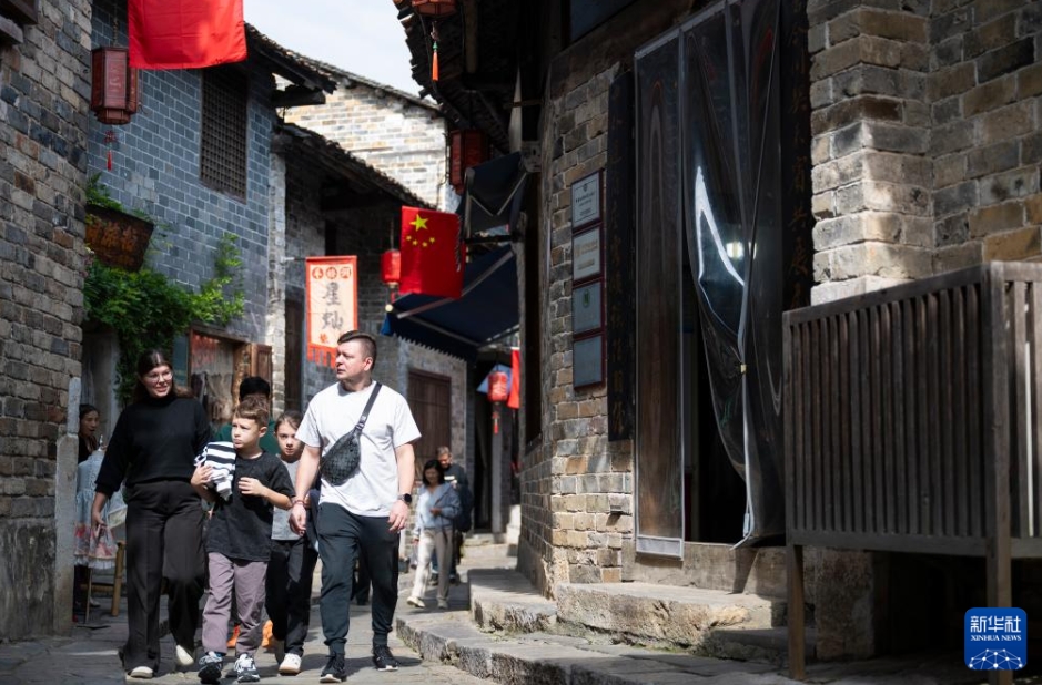 古くからの街並みがユニークな観光体験提供するスポットに　湖北省羊楼洞